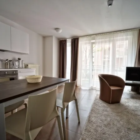 Bayer's Boardinghouse Und Hotel apartamentowy 4*