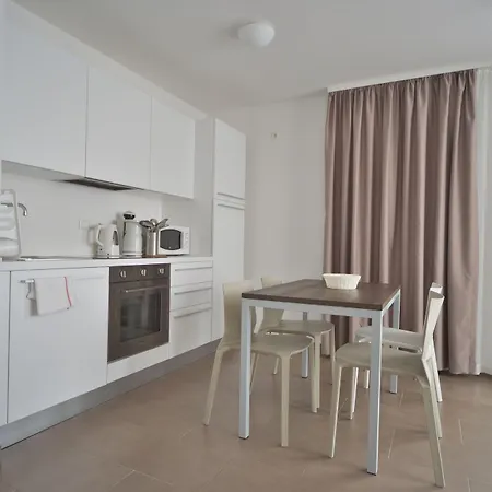 Bayer's Boardinghouse Und Hotel apartamentowy 4*