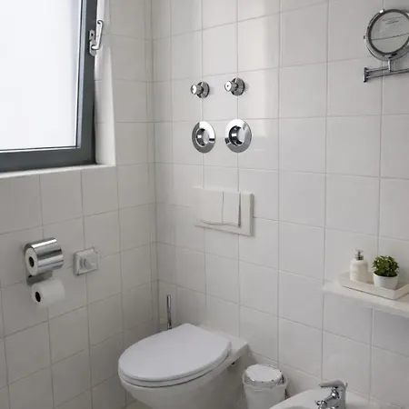 Bayer's Boardinghouse Und 4*