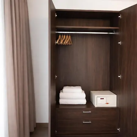 Bayer's Boardinghouse Und Aparthotel 4*