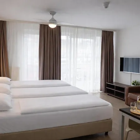 Bayer's Boardinghouse Und 4* München