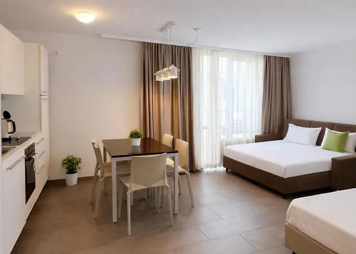 바이엘 보딩하우스 운트 아파트호텔 4*