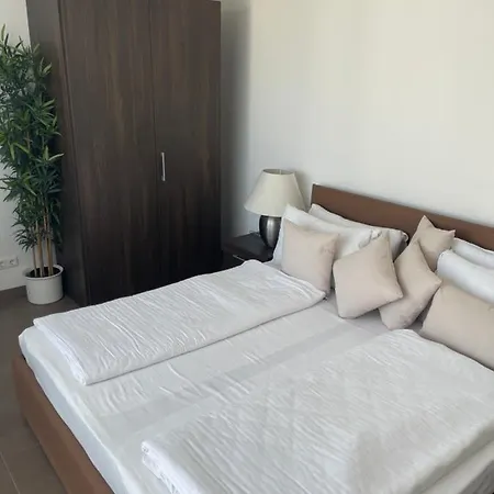 Bayer's Boardinghouse Und