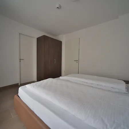 Bayer's Boardinghouse Und